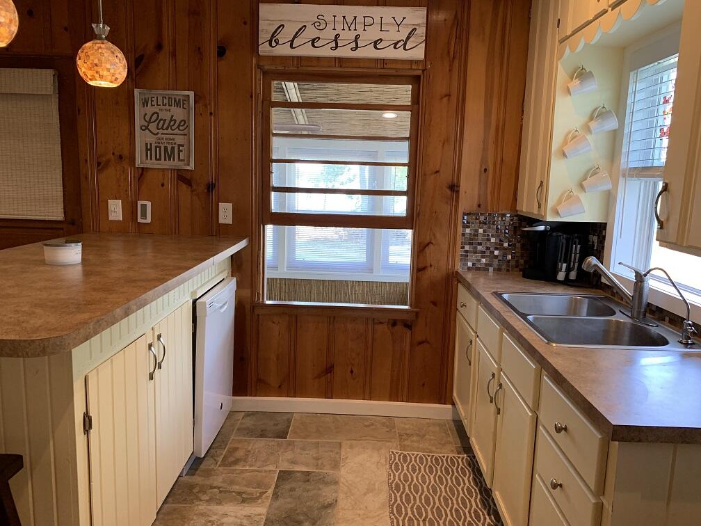 59095 Pine Grove Road Colon, MI 49040 - Photo 5 of 20 Cottagesale5