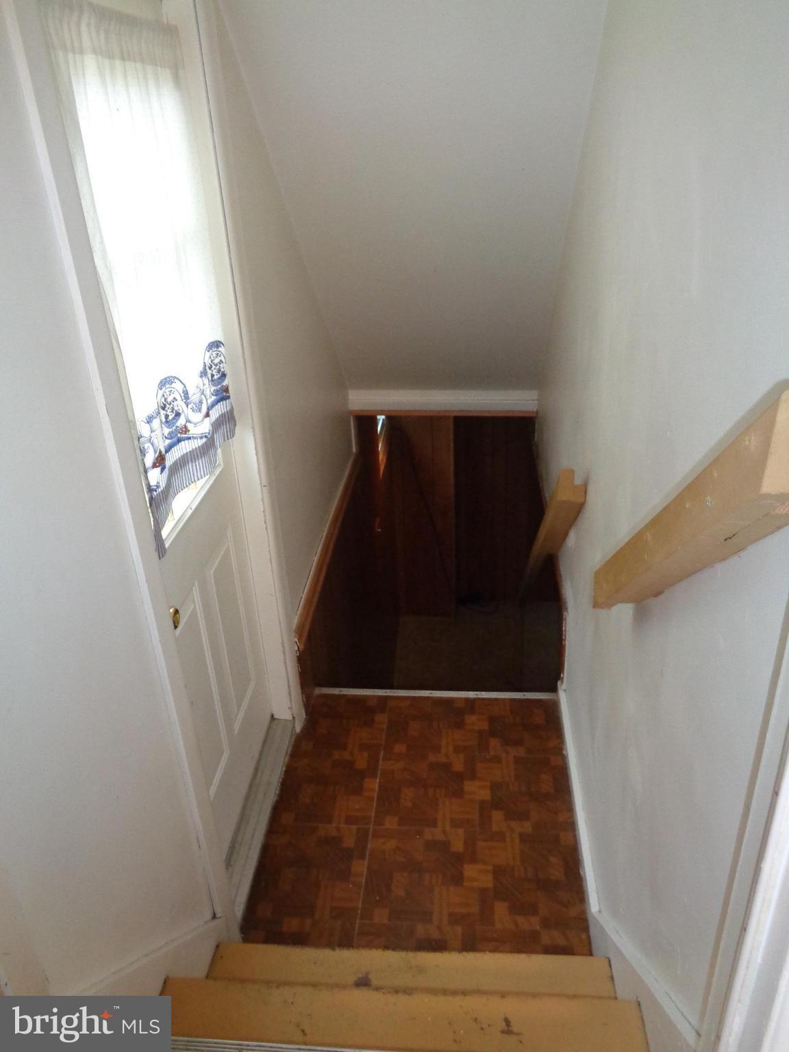 6213 Marlora Road Baltimore, MD 21239 - Photo 16 of 26 a view of entryway