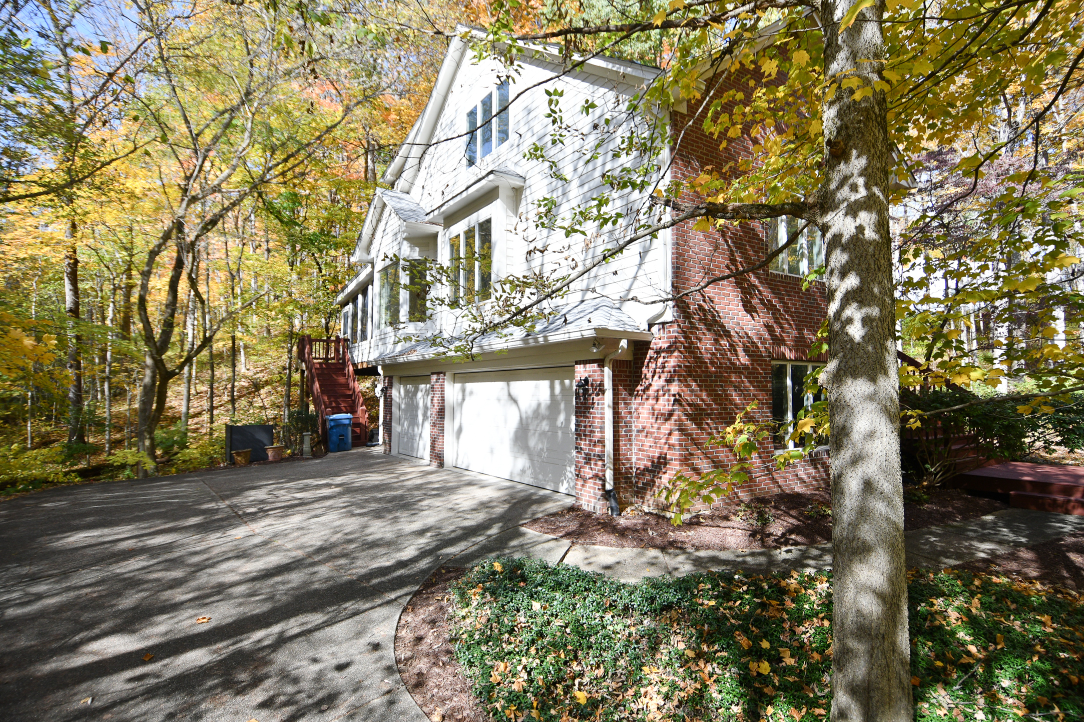 9316 Fall Creek Road Indianapolis, IN 46256 - Photo 4 of 79 Gallery Image 4