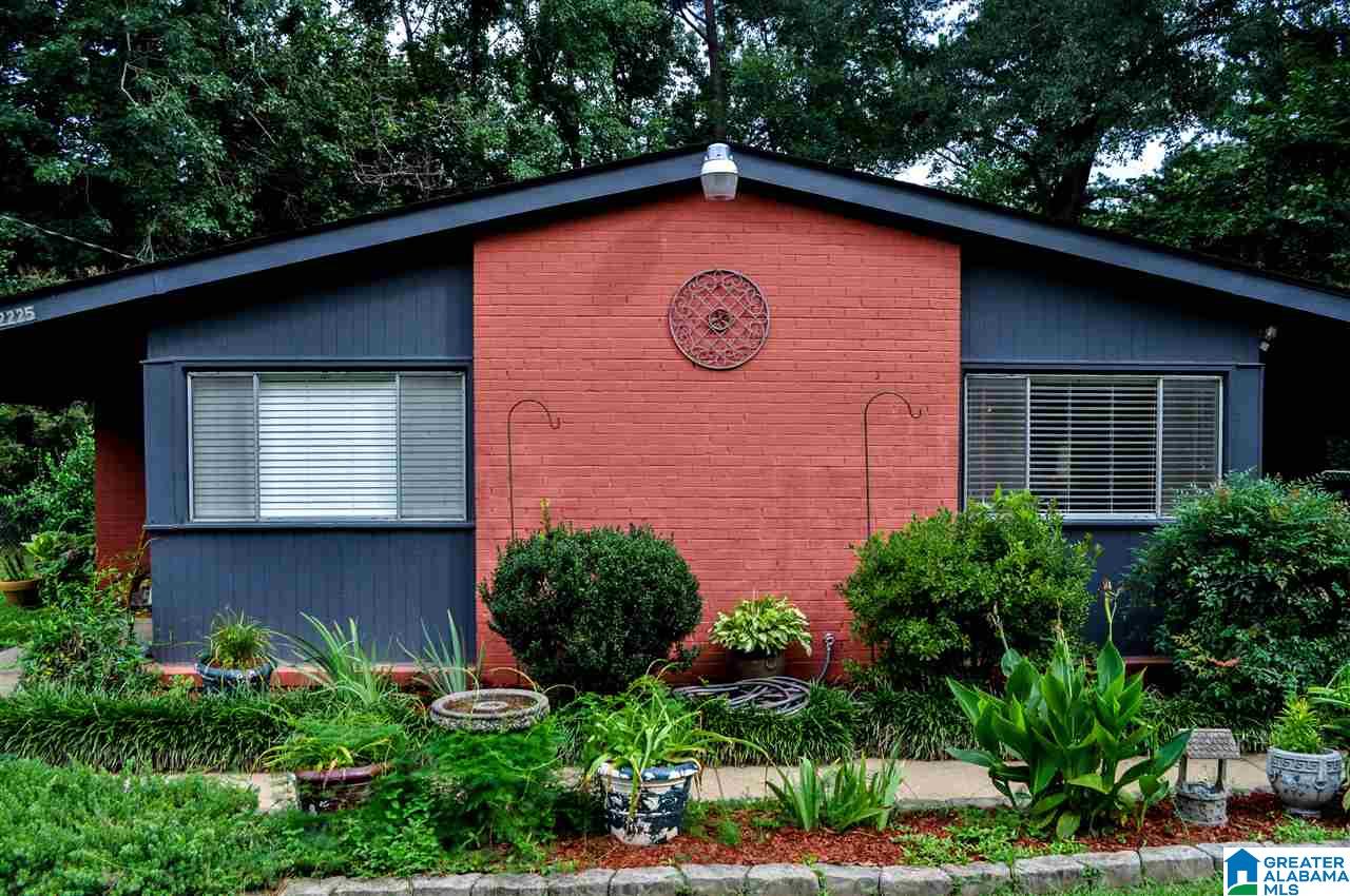 2225 Chapel Hill Road Birmingham, AL 35216 - Photo 3 of 48