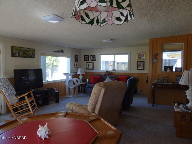 3370 Constellation Road Lompoc, CA 93436 - Photo 5 of 16 Dawson 001