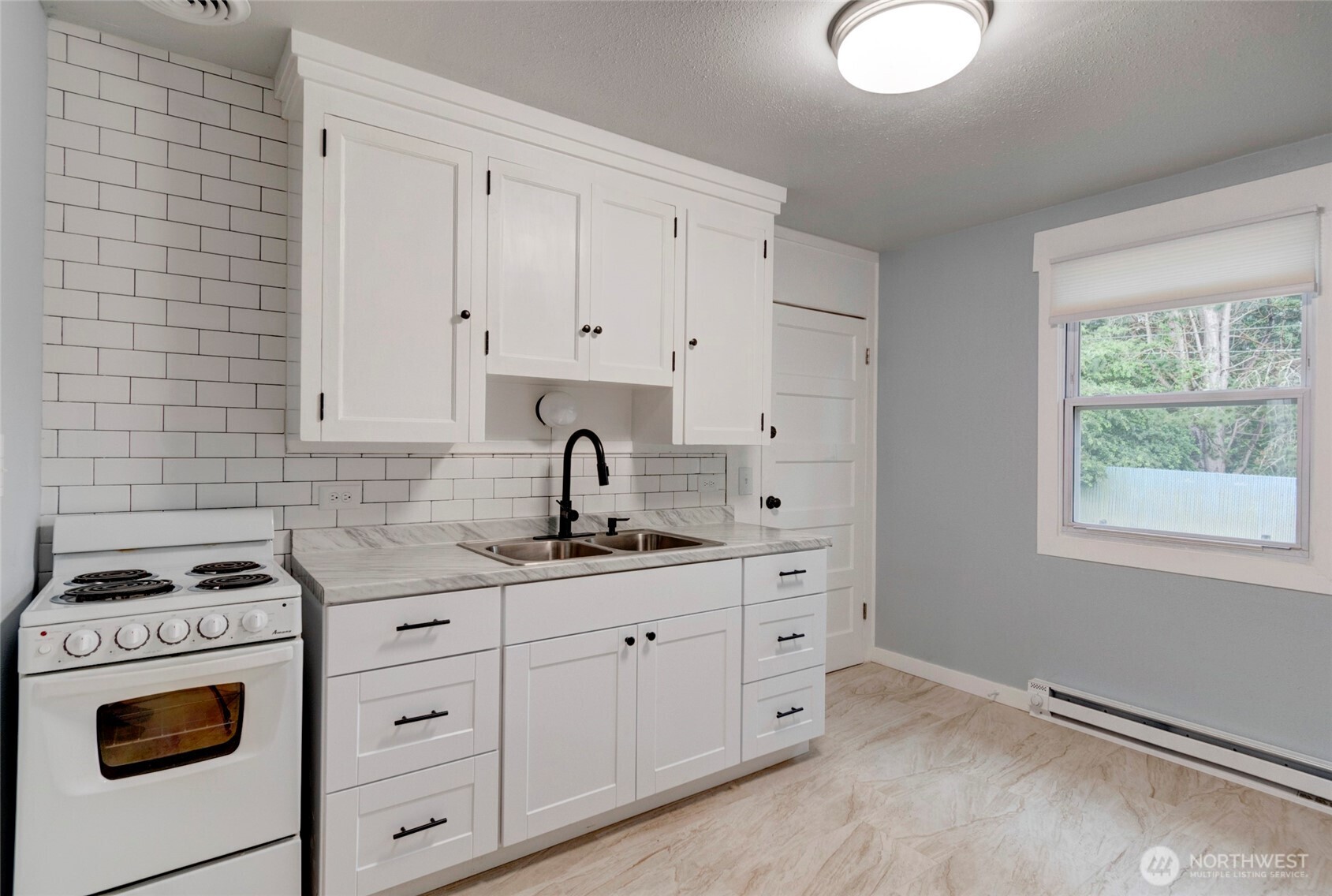 3100 Taylor Road, Unit 15 Oak Harbor, WA 98277 - Photo 17 of 38