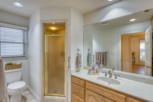 $499,000 | 402 Meadowlakes Drive, Meadowlakes, TX 78654