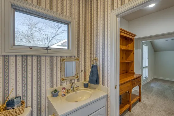 $499,000 | 402 Meadowlakes Drive, Meadowlakes, TX 78654