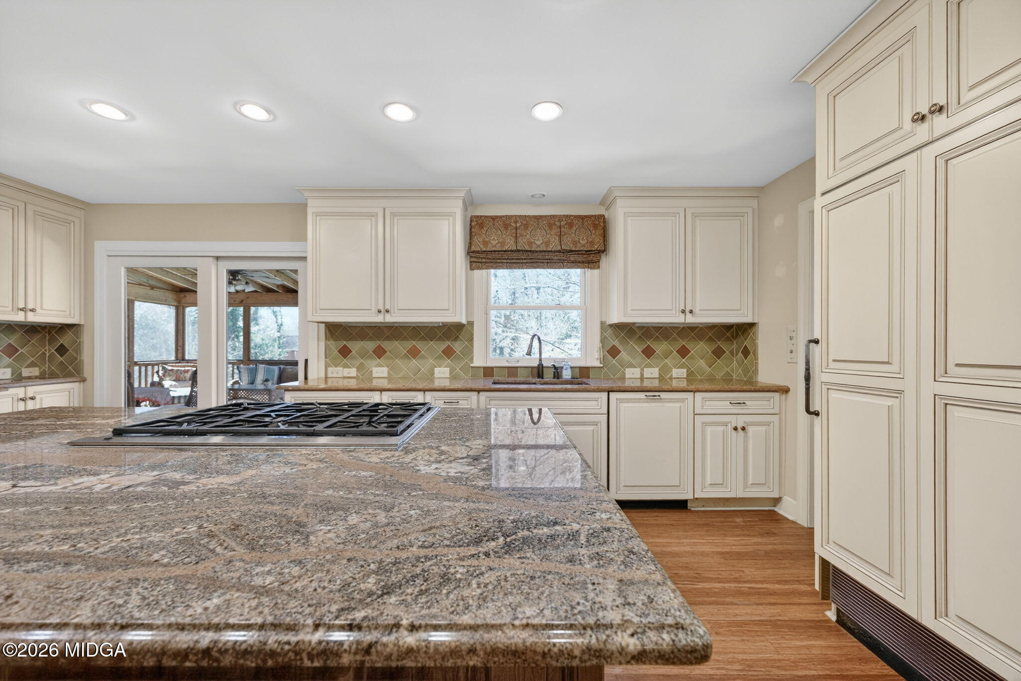 4716 Moor Park Macon, GA 31210 - Photo 2 of 49 _W7A1775