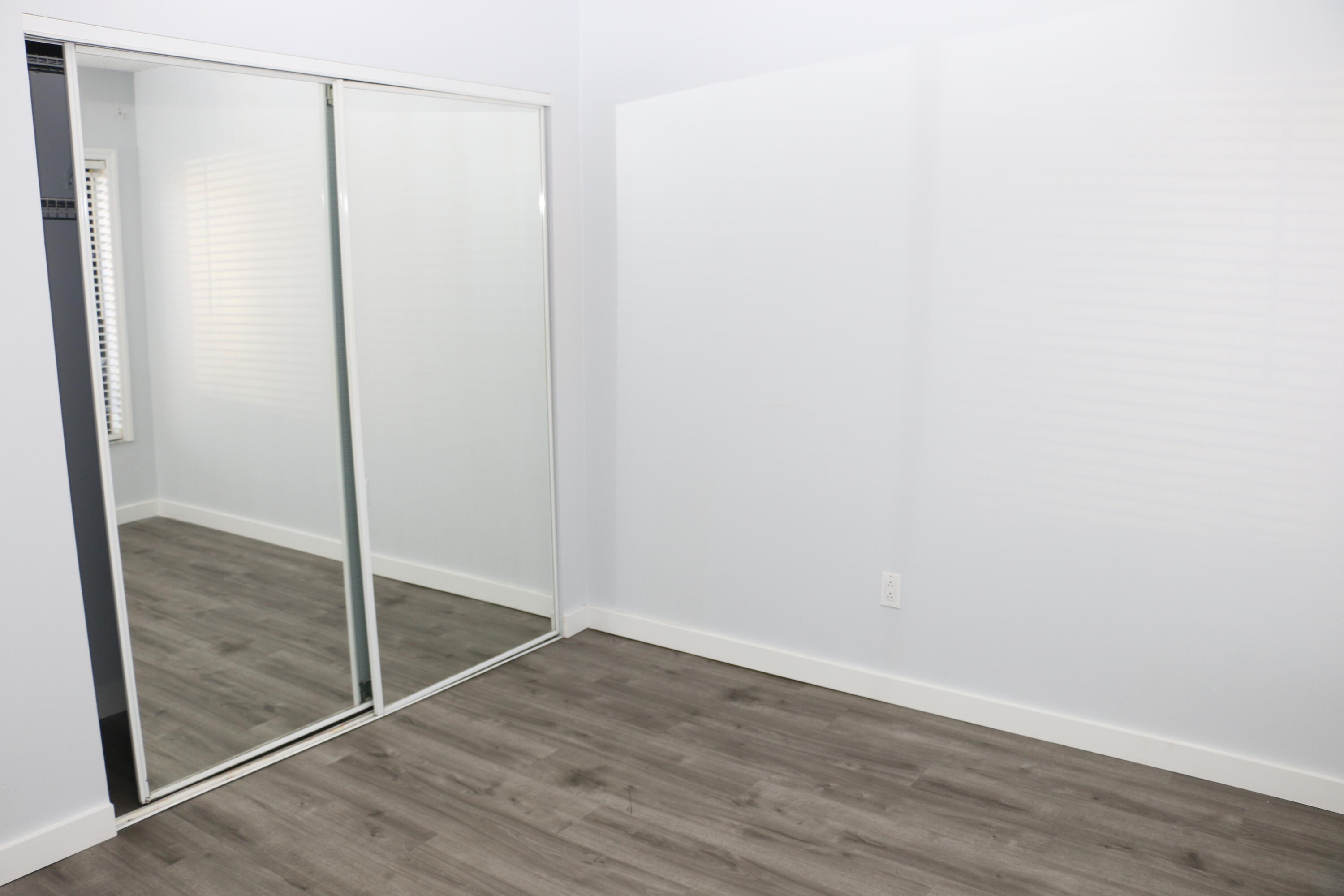 400 Club Circle, Unit 102 Boca Raton, FL 33487 - Photo 12 of 15 2nd Bedroom