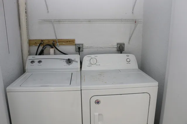 $2,100 | 400 Club Circle, Unit 102, Boca Raton, FL 33487