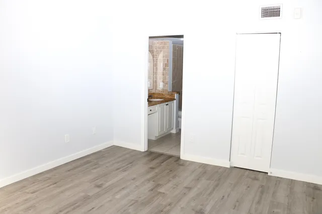 $2,100 | 400 Club Circle, Unit 102, Boca Raton, FL 33487