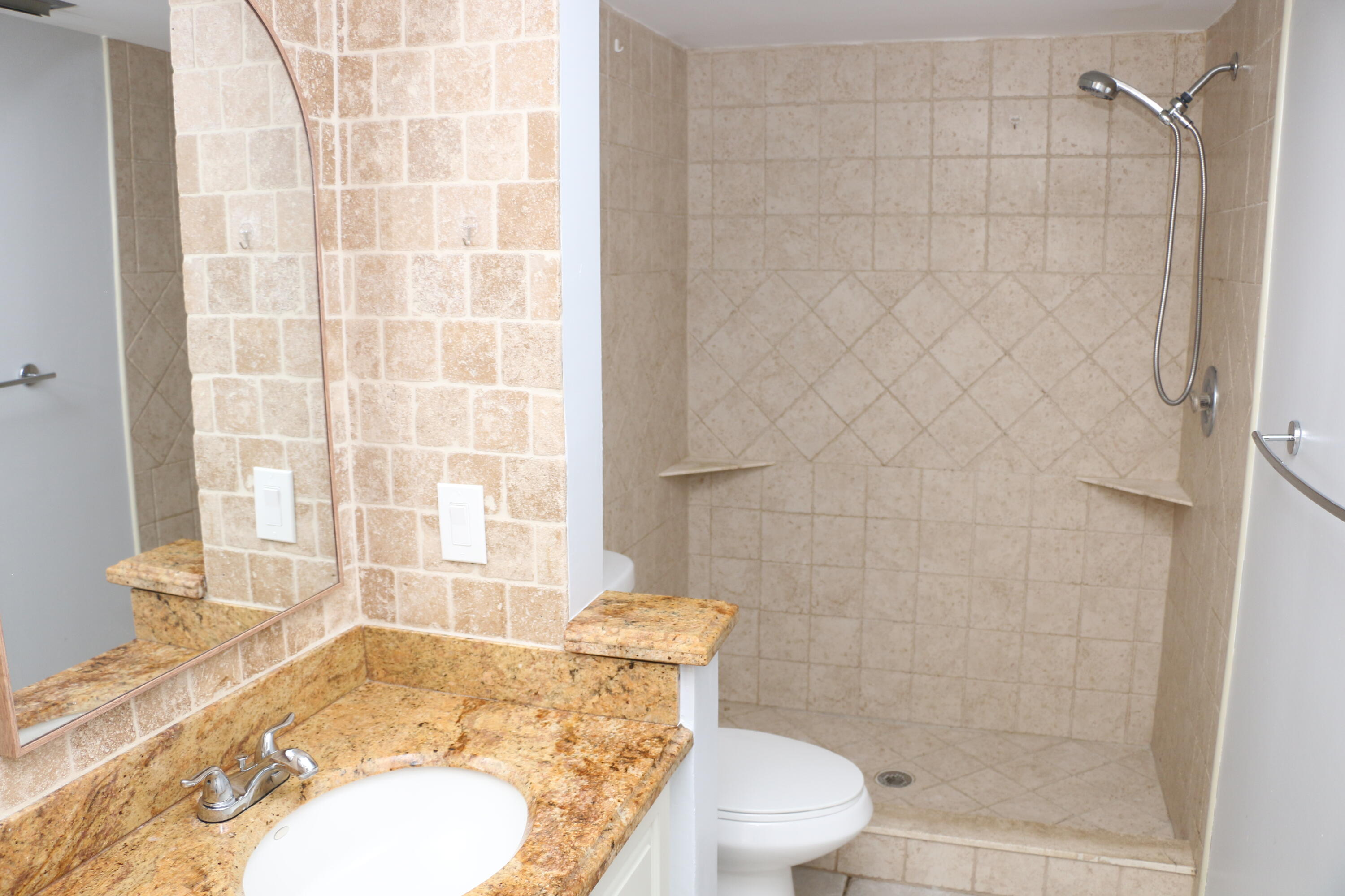 400 Club Circle, Unit 102 Boca Raton, FL 33487 - Photo 10 of 15 Master Bath