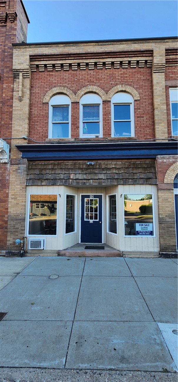 12 West Main Street Manchester, NY 14548 - Photo 2 of 29
