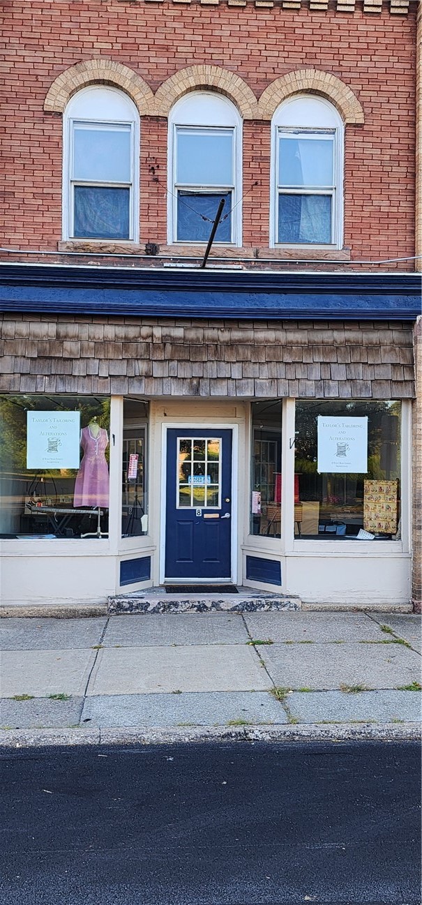 12 West Main Street Manchester, NY 14548 - Photo 4 of 29