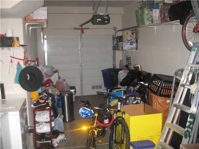 1460 Levant Lane, Unit 4 Chula Vista, CA 91913 - Photo 15 of 16 Garage