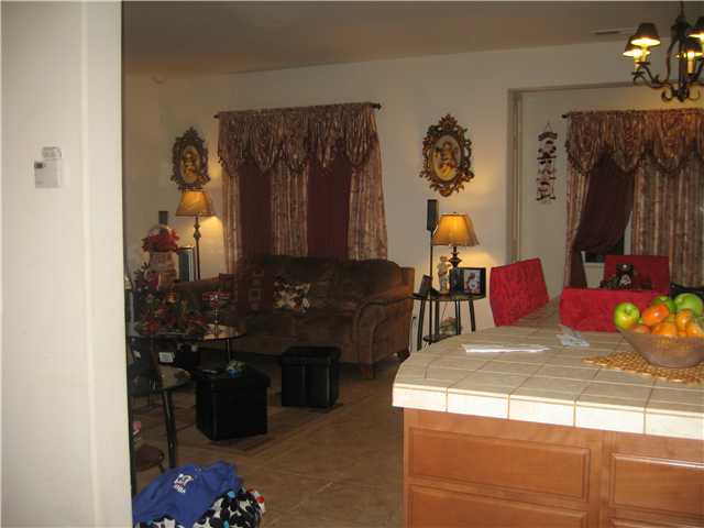 1460 Levant Lane, Unit 4 Chula Vista, CA 91913 - Photo 5 of 16