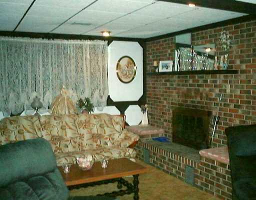 550 Howell Street Elizabeth, PA 15037 - Photo 4 of 6 Gallery Image 4