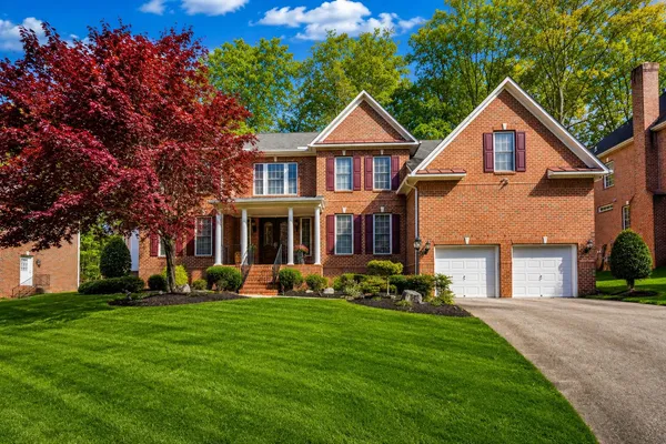 $1,774,990 | 11033 Daybreak Court, North Bethesda, MD 20852