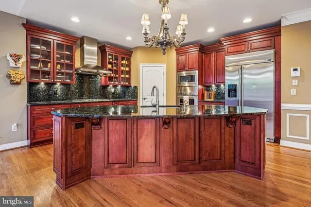 a view of a entryway of the house