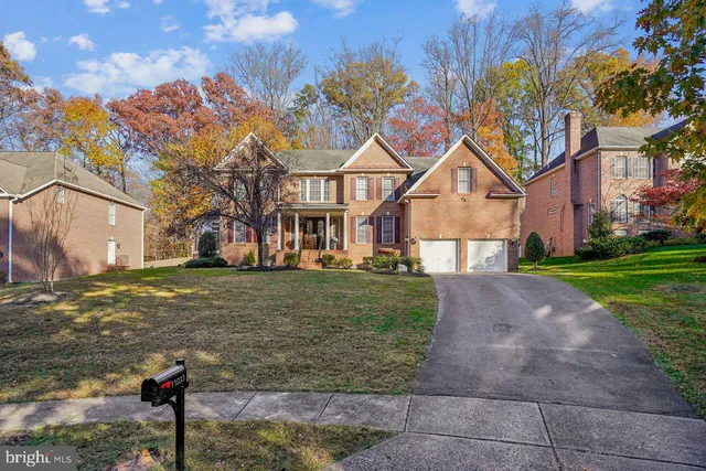 $1,999,990 | 11033 Daybreak Court, North Bethesda, MD 20852