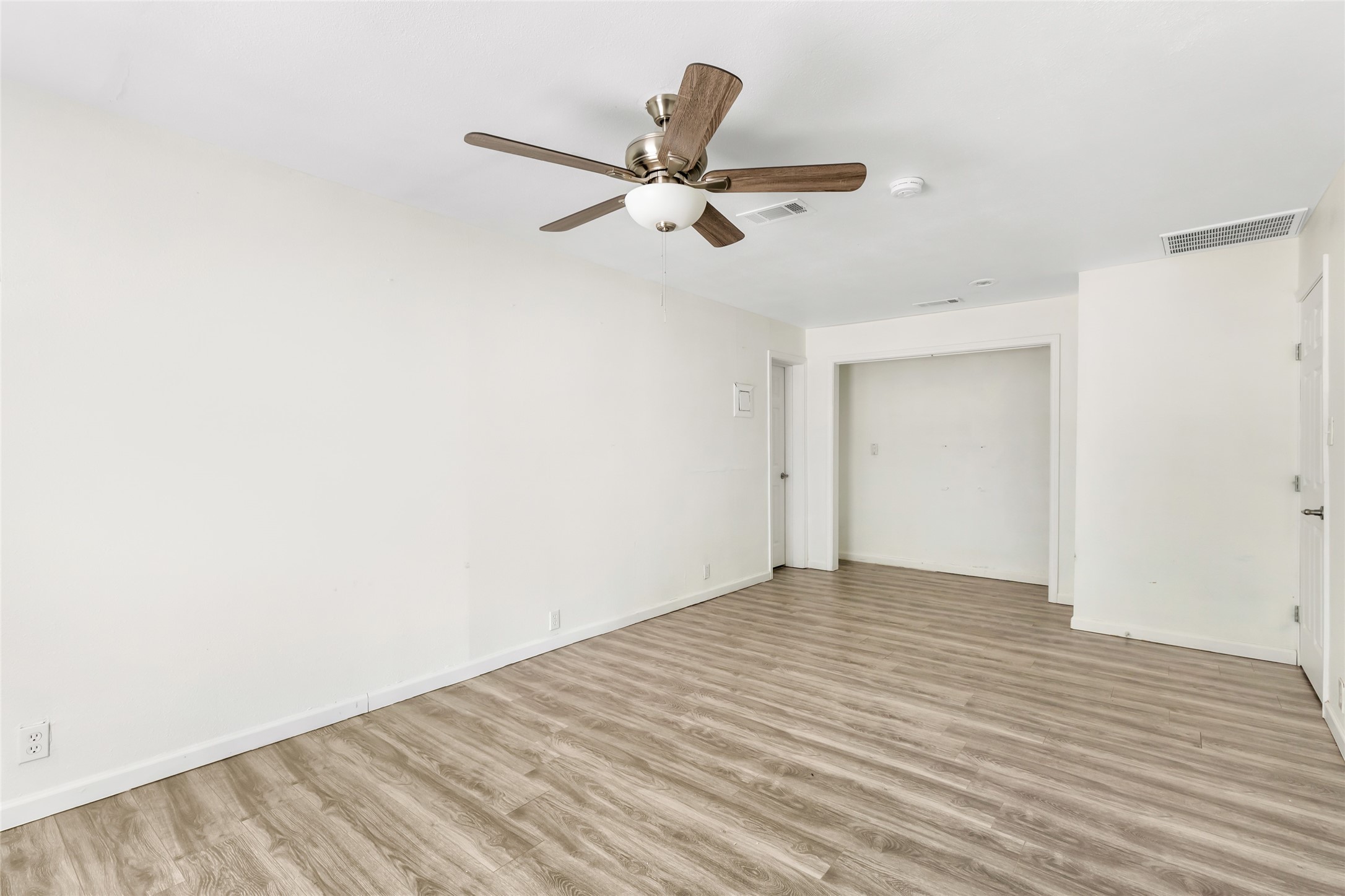 4803 Elser Street Houston, TX 77009 - Photo 13 of 16