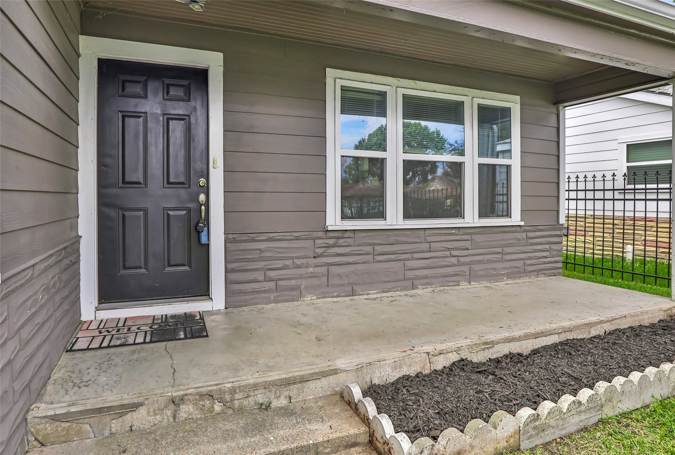 4803 Elser Street Houston, TX 77009 - Photo 4 of 16