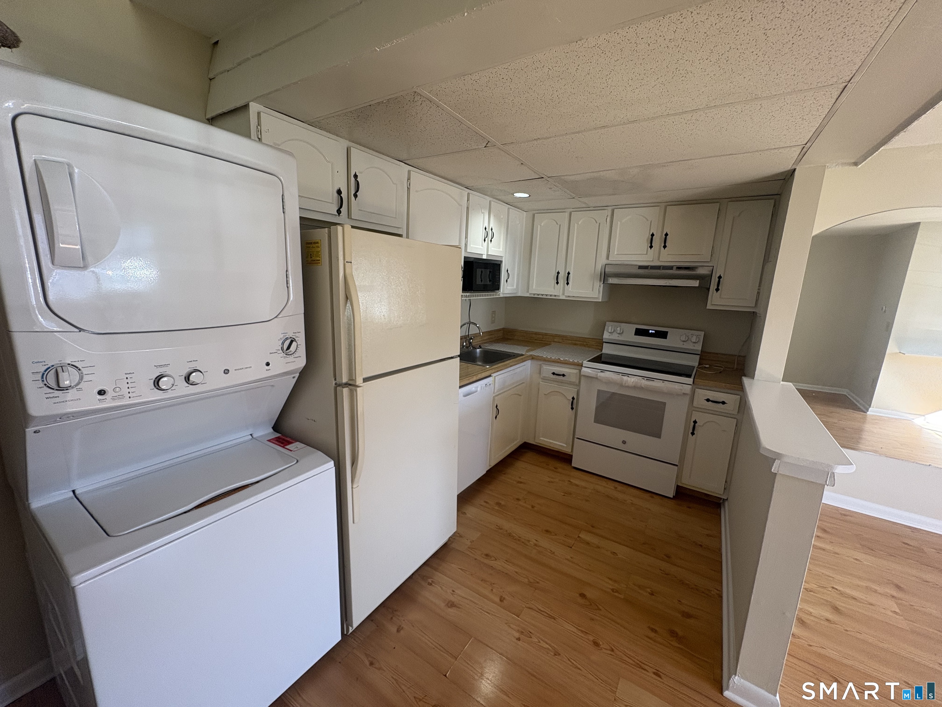330 Short Beach Road, Unit H3 East Haven, CT 06512 - Photo 4 of 10