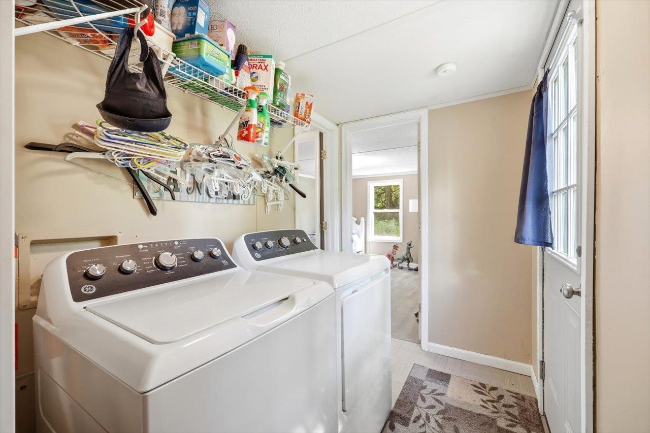 406 Trayfoot Road Grottoes, VA 24441 - Photo 21 of 30 a utility room with dryer and washer