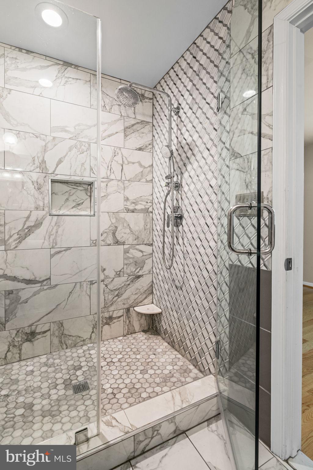 6188 Cobbs Road Alexandria, VA 22310 - Photo 27 of 58 primary bath