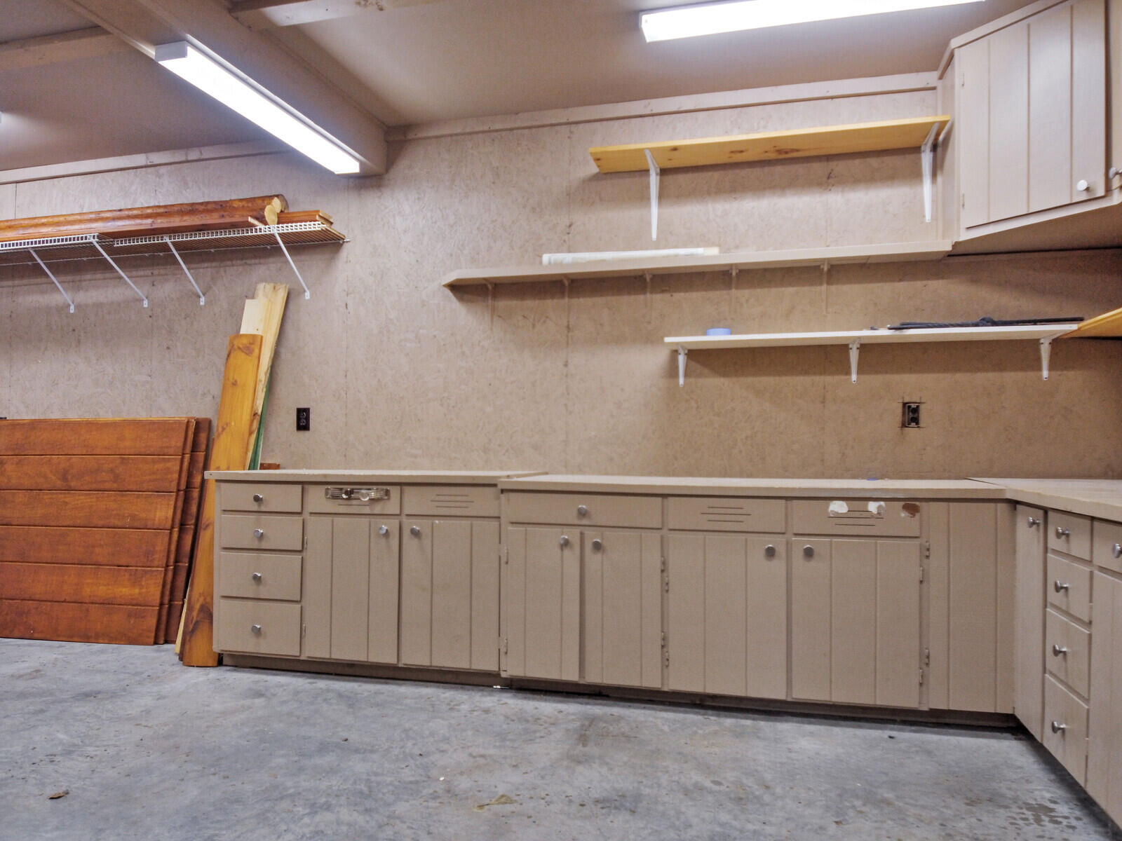 159 Peninsula Drive Rome, ME 04963 - Photo 120 of 138 Garage Workshop