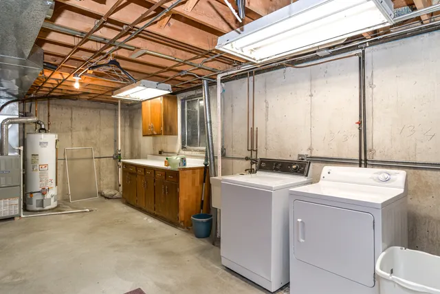 a view of a storage & utility room
