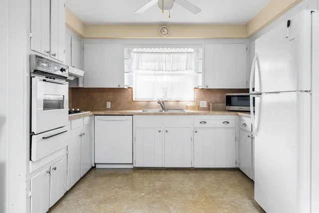 $249,000 | 268 Academy Drive, Vestal, NY 13850