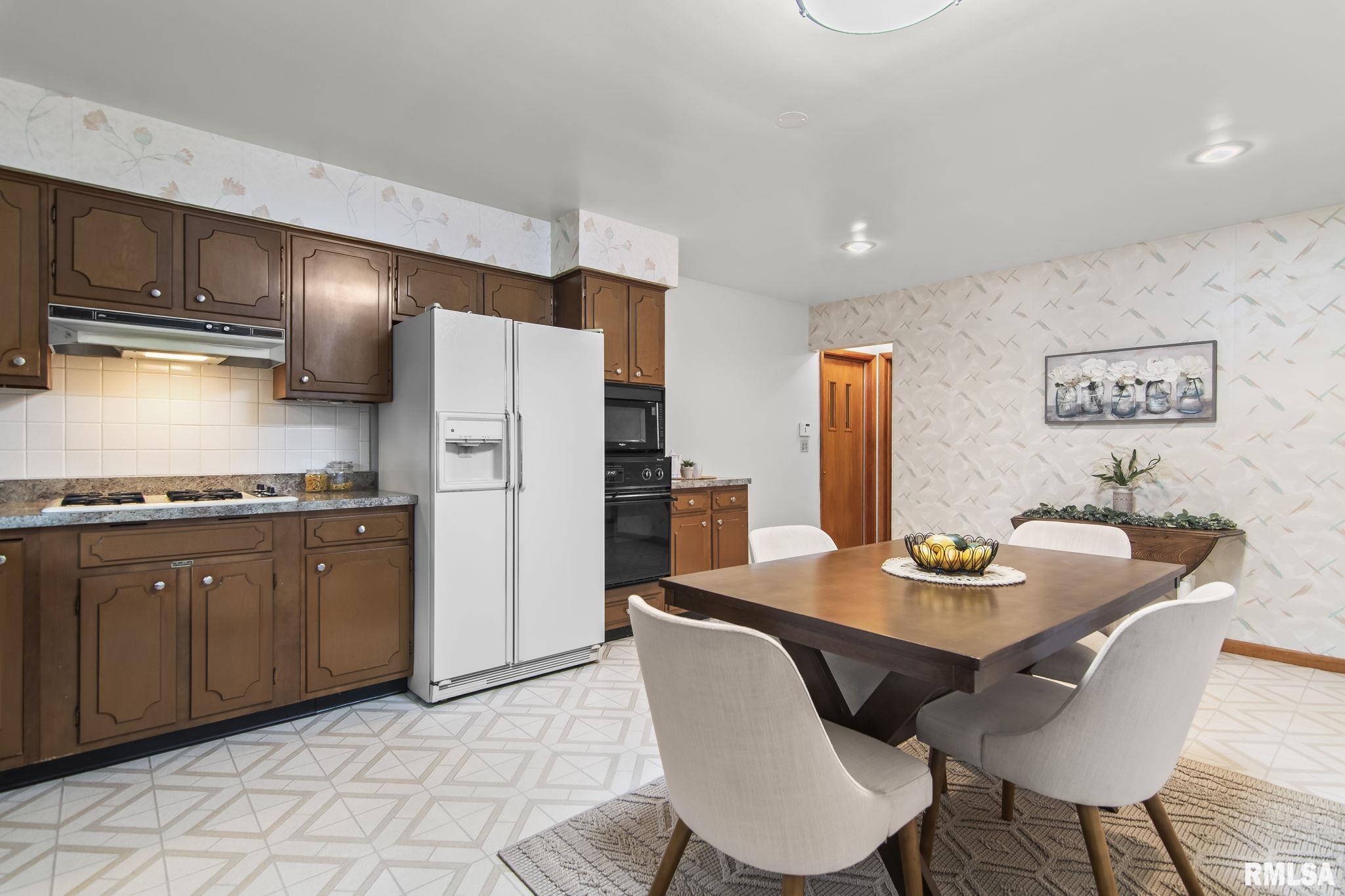 43 Palomino Road Springfield, IL 62702 - Photo 7 of 34