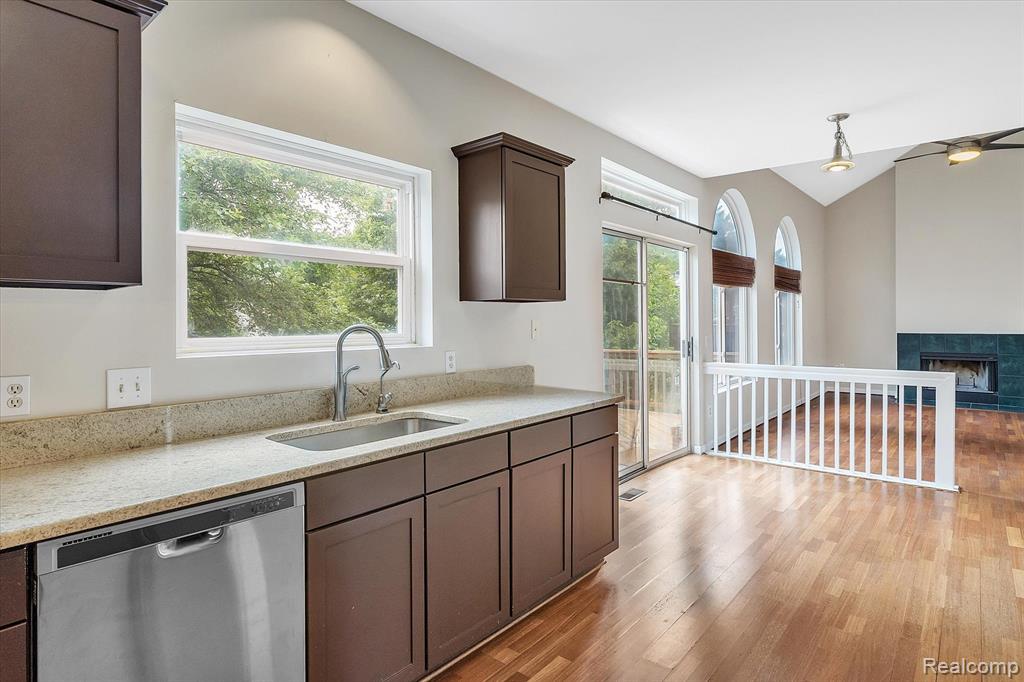 3206 Bridlewood Drive Rochester, MI 48306 - Photo 12 of 37