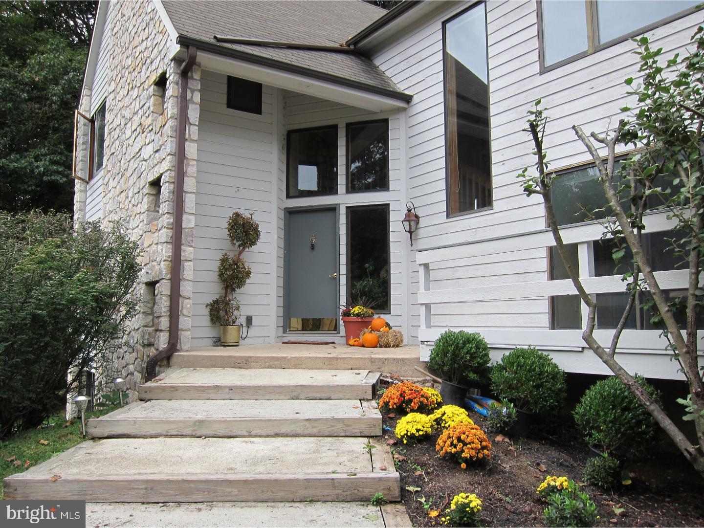347 Ring Road Chadds Ford, PA 19317 - Photo 3 of 25 Gallery Image 3