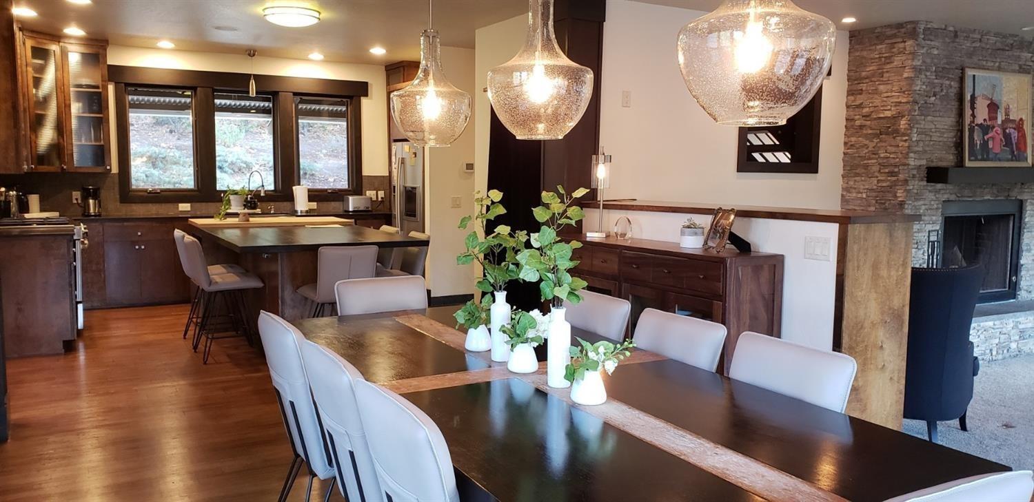 135 Lilly Road Jacksonville, OR 97530 - Photo 1 of 34 Ready for Thanksgiving family gatherings