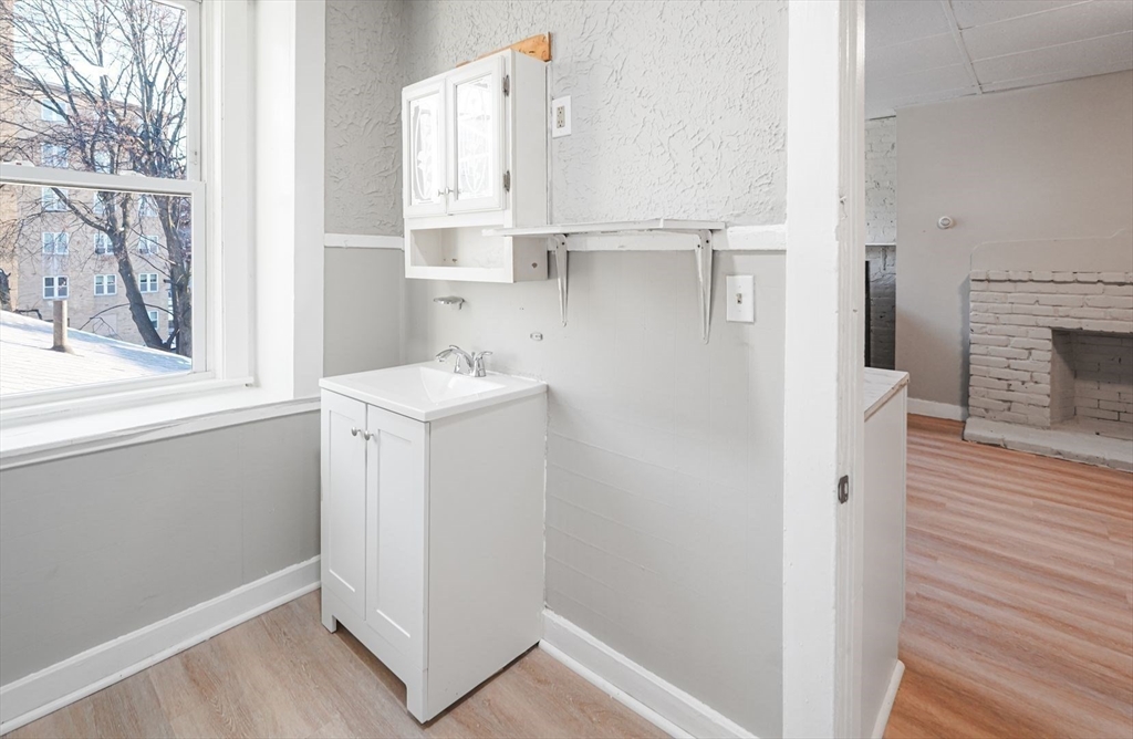 110 Appleton Street, Unit 2 Lowell, MA 01852 - Photo 8 of 12