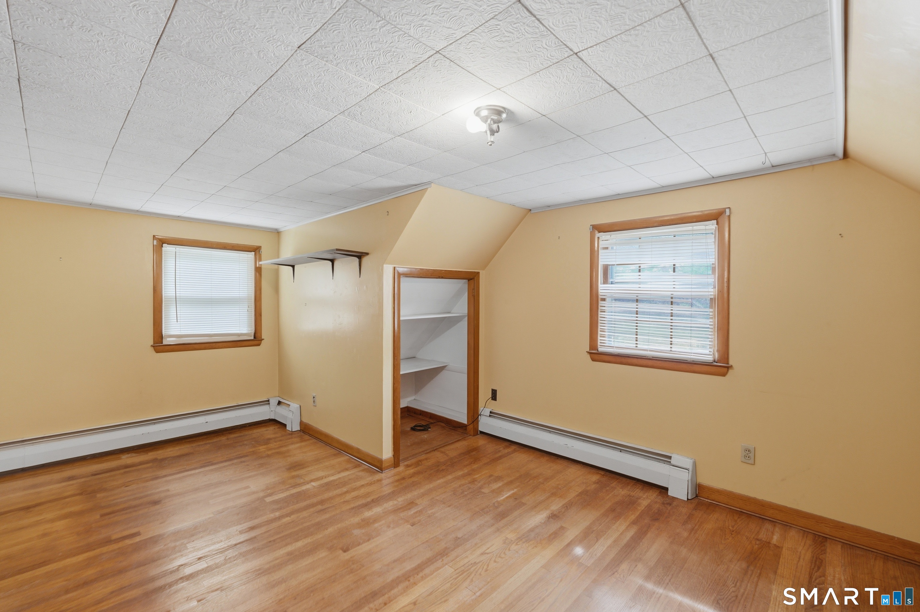40 Royal Oak Road New Britain, CT 06053 - Photo 28 of 33