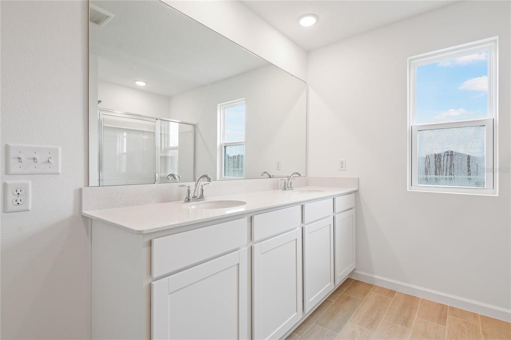 1035 Wisteria Way Dundee, FL 33838 - Photo 15 of 24