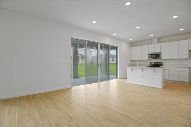 $420,950 | 1035 Wisteria Way, Dundee, FL 33838