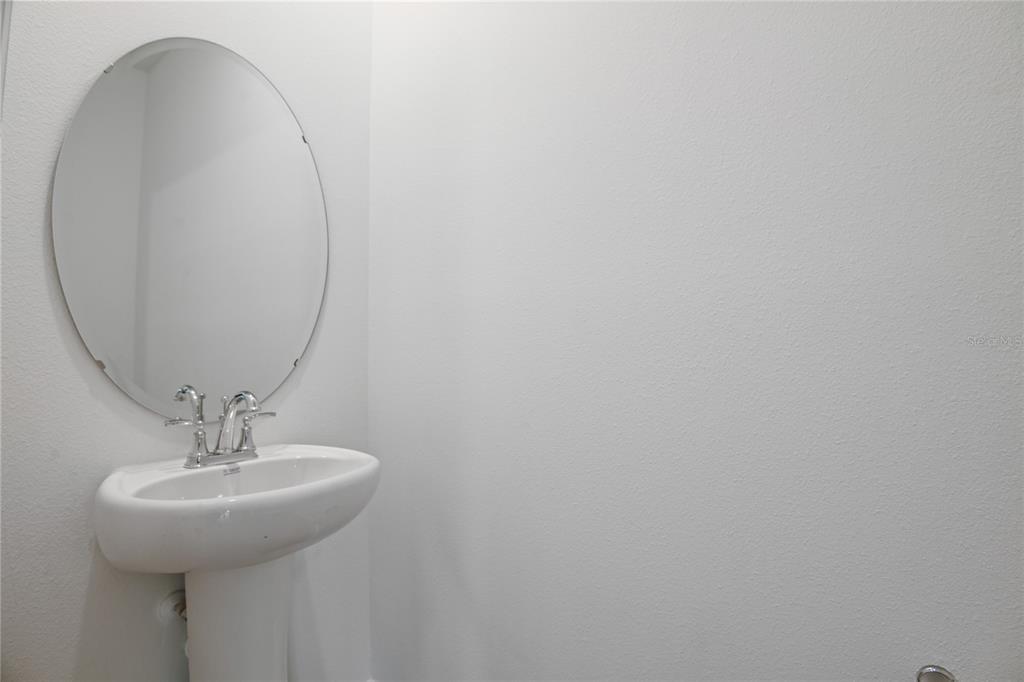 1035 Wisteria Way Dundee, FL 33838 - Photo 10 of 24