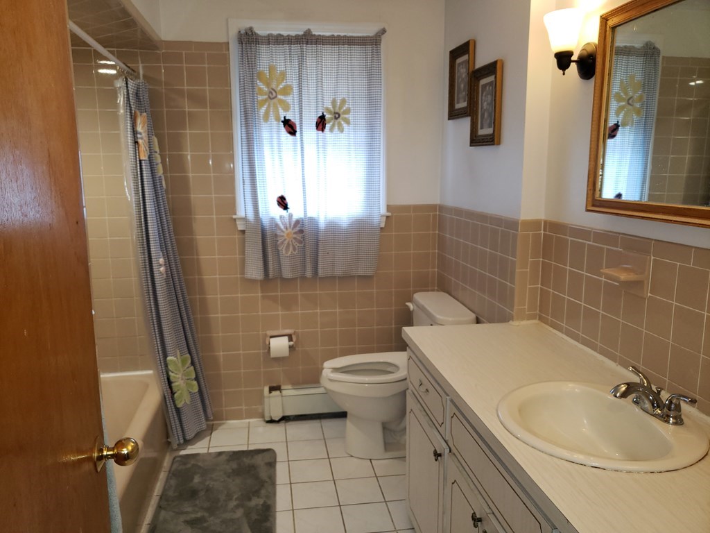 147 Fenno Street Revere, MA 02151 - Photo 16 of 34