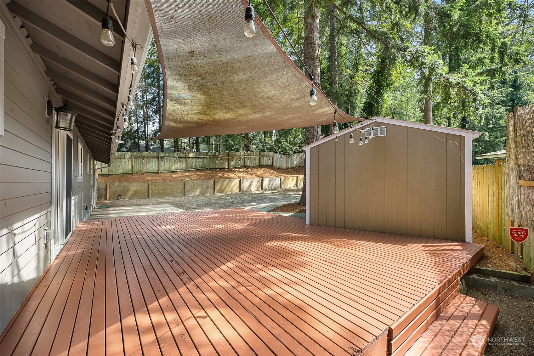 9512 Edmonds Way Edmonds, WA 98020 - Photo 20 of 24 a view of a wooden floor