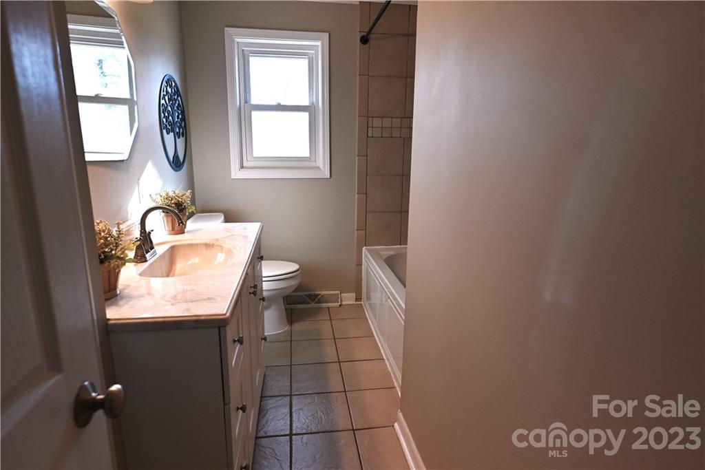 2398 Providence Mill Road Newton, NC 28658 - Photo 20 of 29 Gallery Image 20