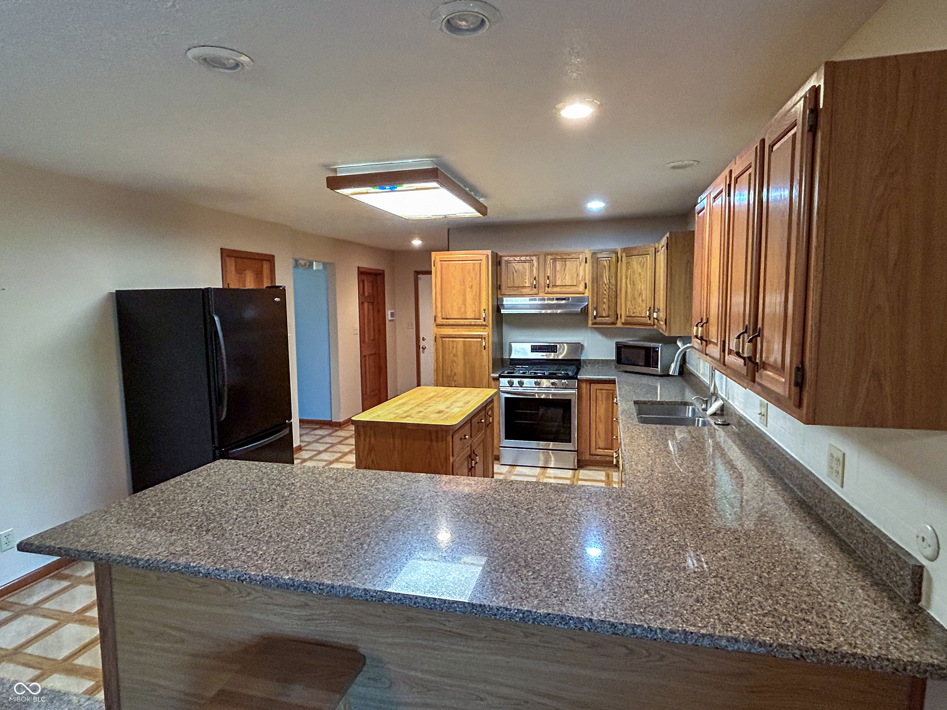 5488 North German Church Road Indianapolis, IN 46235 - Photo 13 of 54