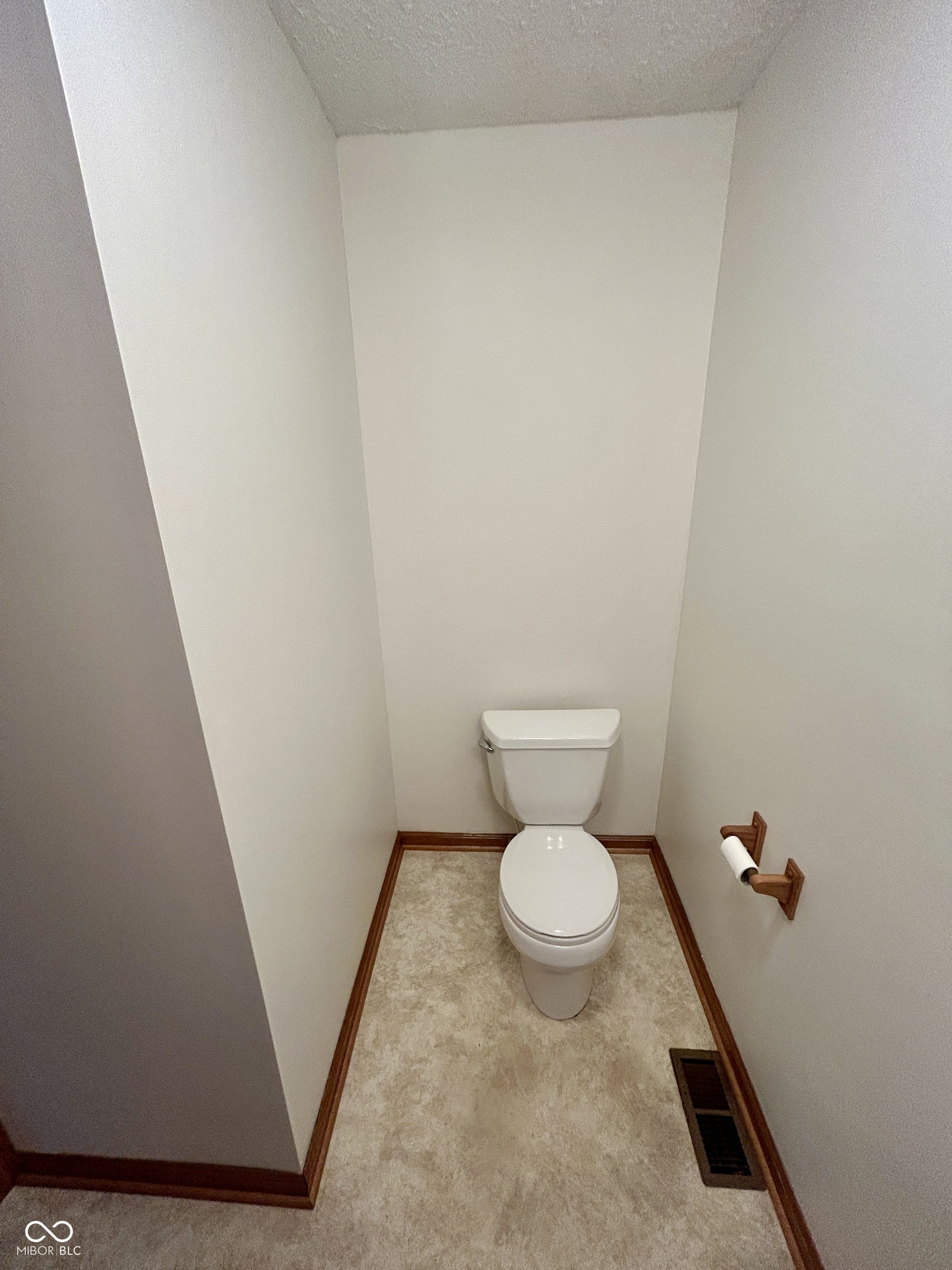 5488 North German Church Road Indianapolis, IN 46235 - Photo 21 of 54