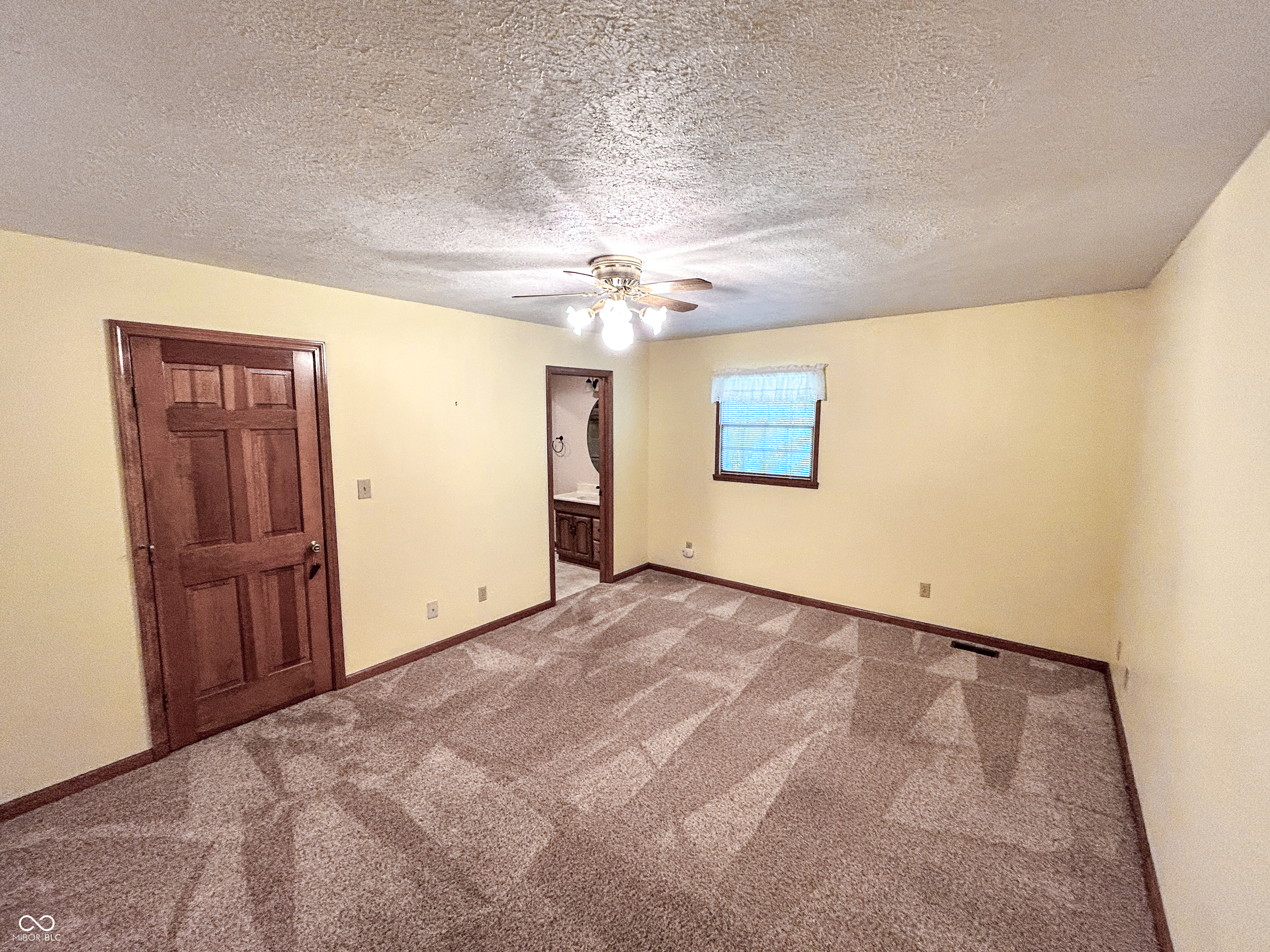 5488 North German Church Road Indianapolis, IN 46235 - Photo 23 of 54