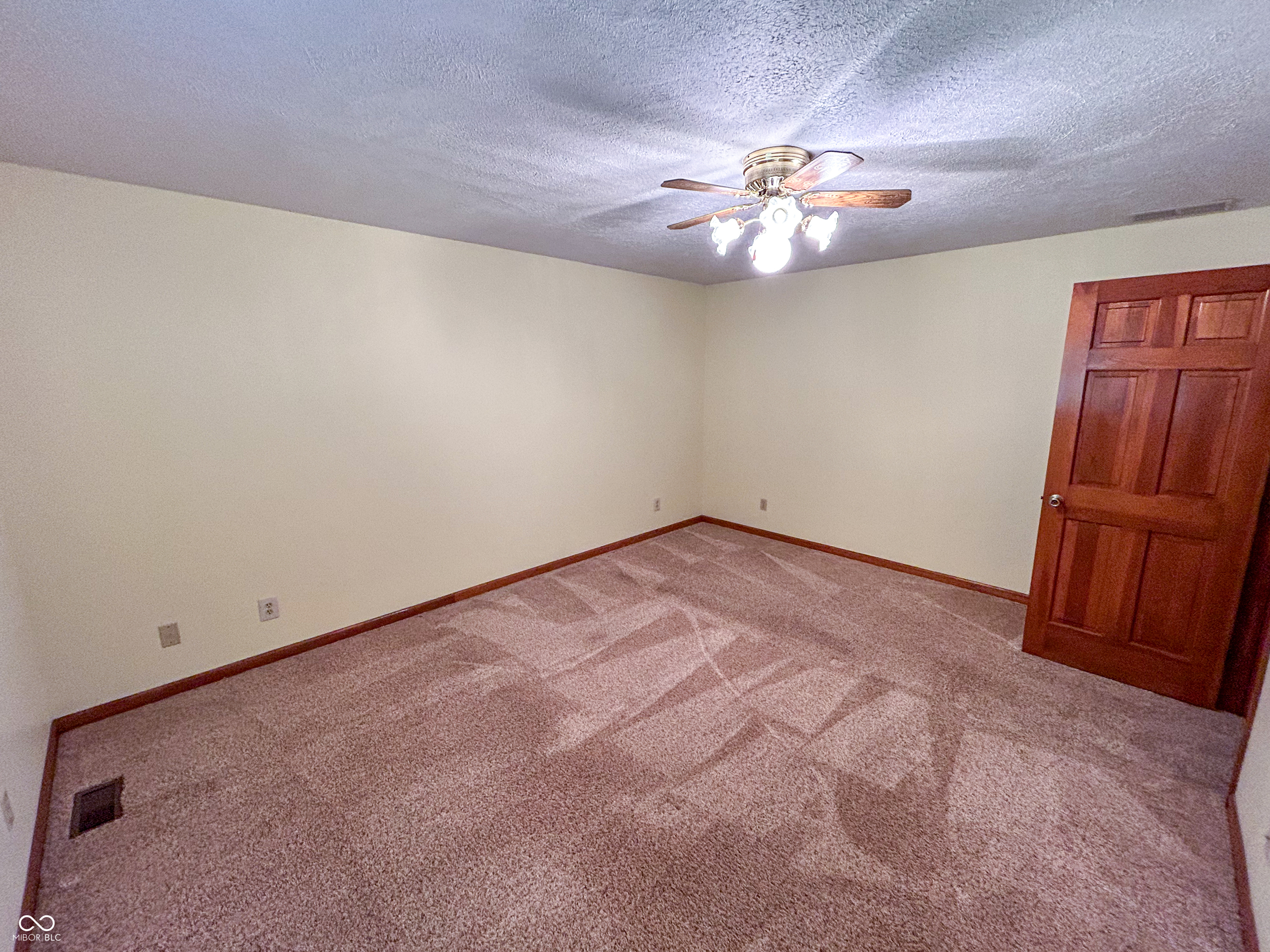 5488 North German Church Road Indianapolis, IN 46235 - Photo 25 of 54