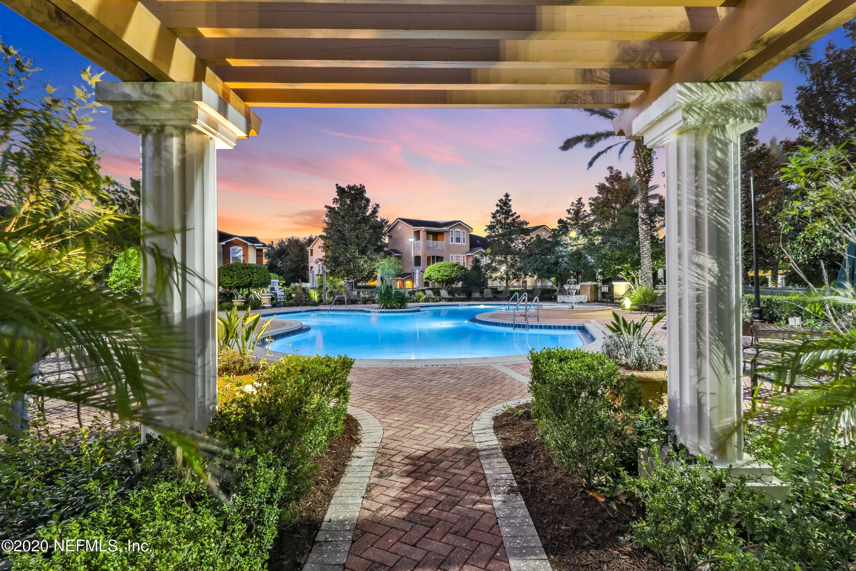 10075 Gate Parkway, Unit 1009 Jacksonville, FL 32246 - Photo 46 of 51 a view of a yard with plants
