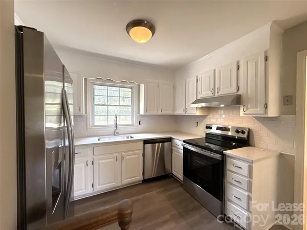 $2,450 | 7124 Starvalley Drive, Charlotte, NC 28210