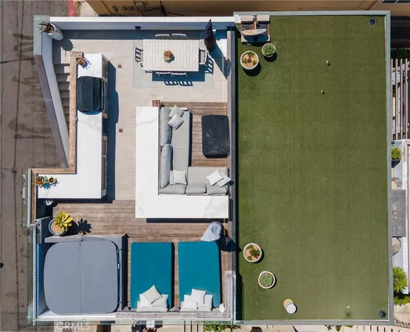 a view of washer and dryer