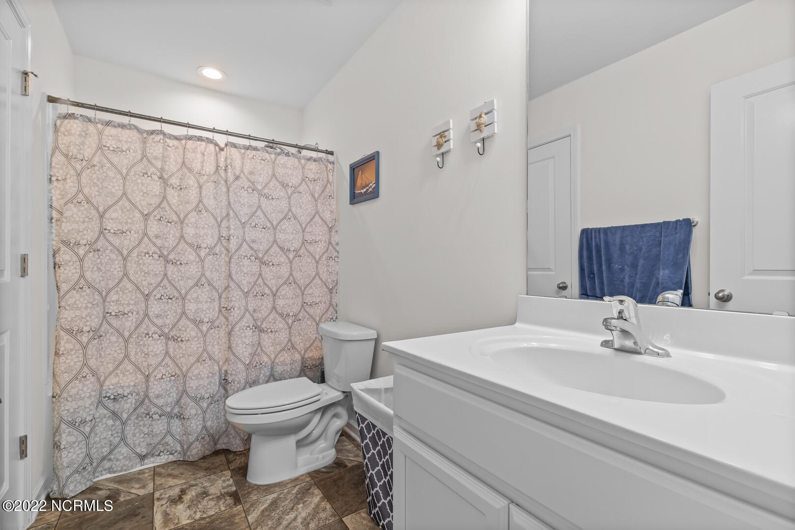 311 Frida Road New Bern, NC 28560 - Photo 16 of 29 full bath upstairs