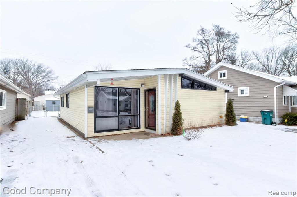 2129 Leitch Road Ferndale, MI 48220 - Photo 1 of 30